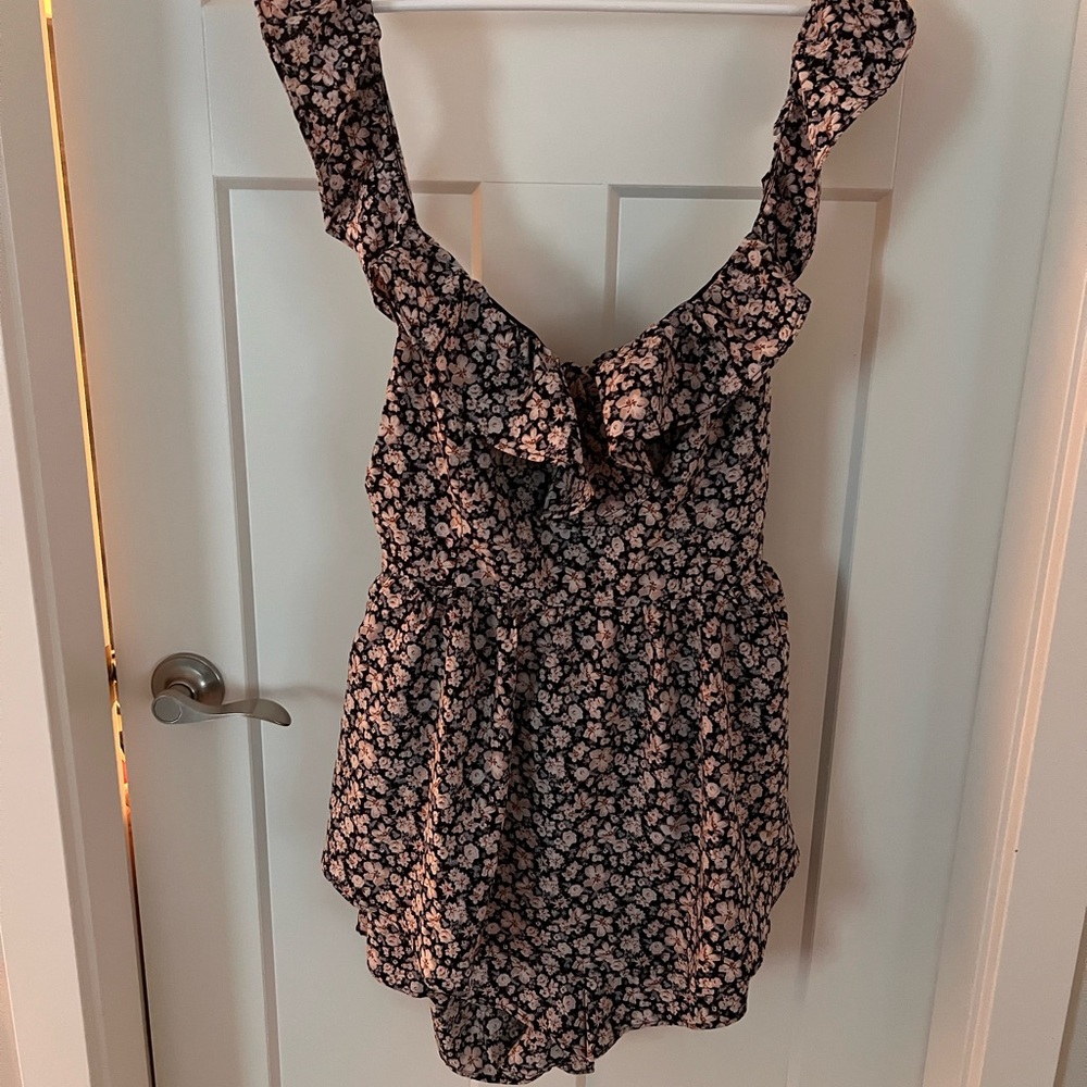 Lilli Collection Va Va Voom Cream and Black Floral Ruffle Romper